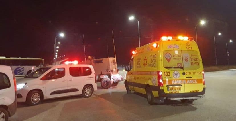 Settler injured in ramming attack north of Ramallah
