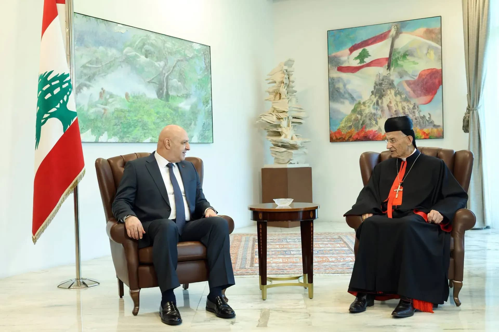 عون يتلقى تقارير عن انتهاكات إسرائيلية والراعي يدعو للاتحاد ودعم لبنان