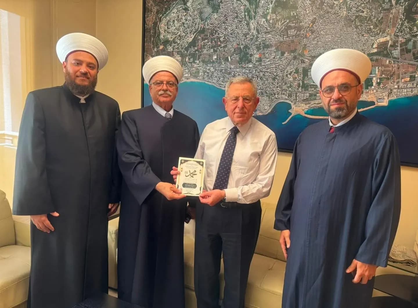 Hariri discusses Islamic reform with Kabbiy