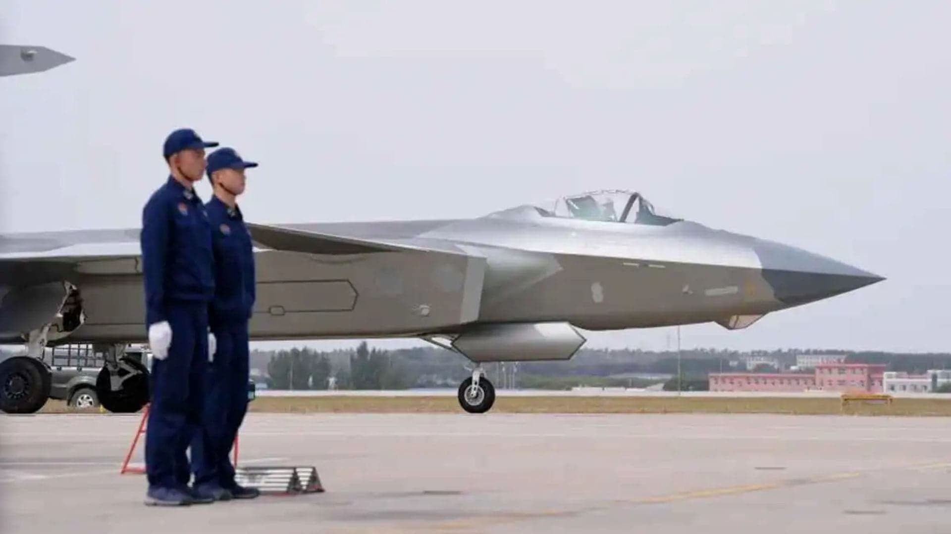 China reveals new nuclear weapon