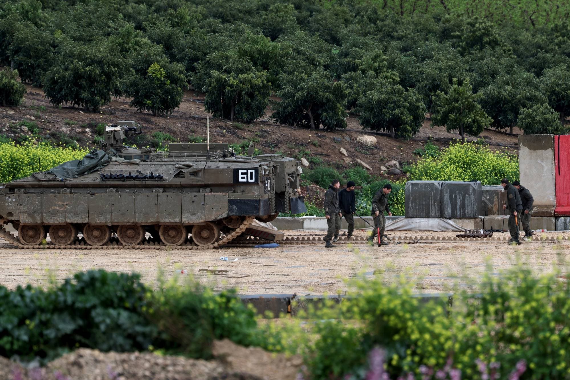 Israeli infiltration near Maiss El Jabal and Houla blast
