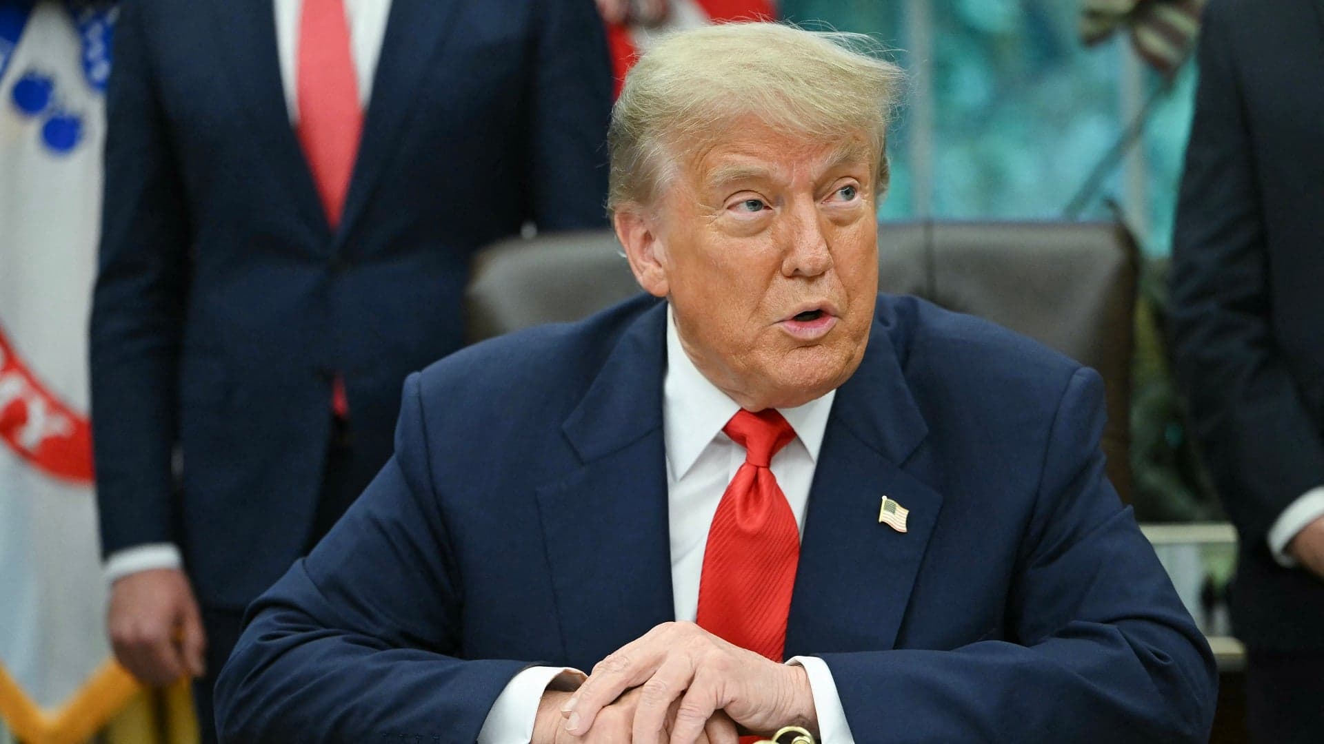 Trump announces Iran deal talks start