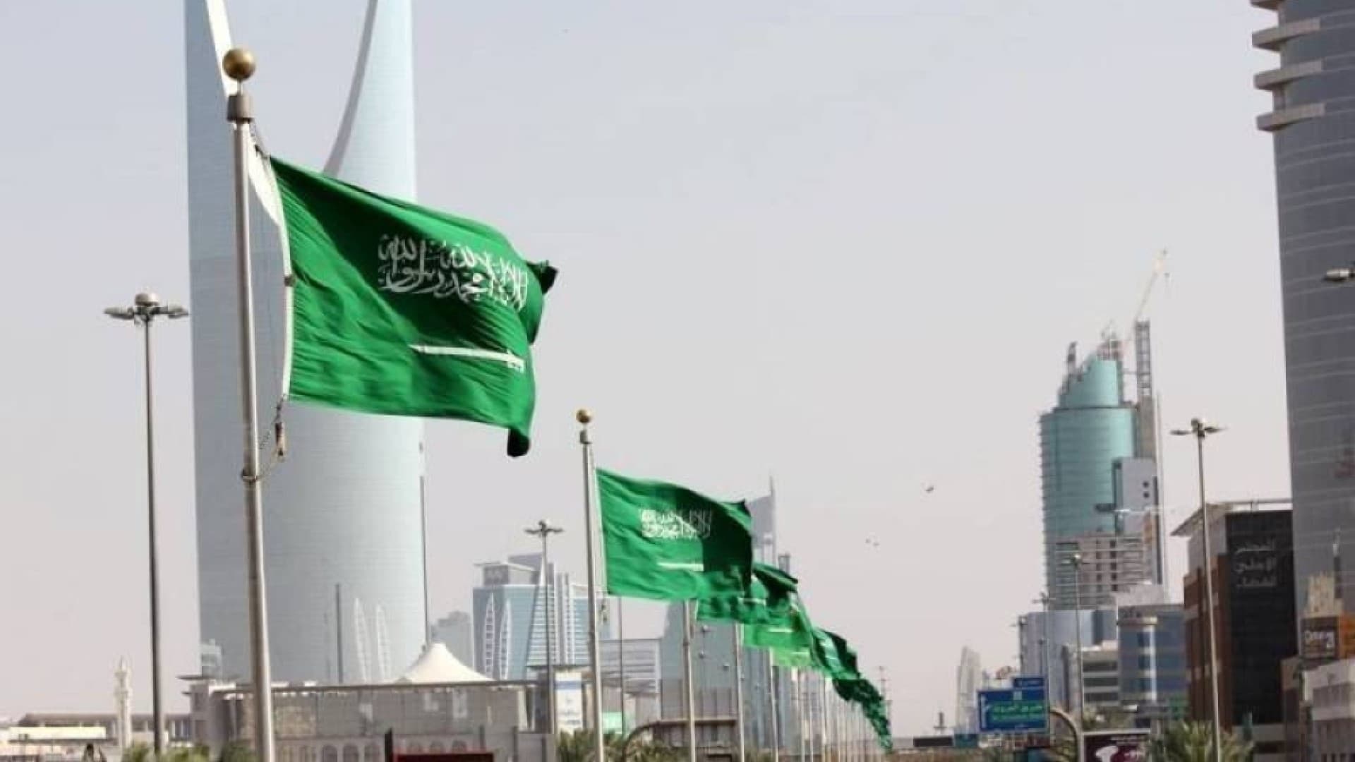 مسؤول سعودي: السعودية تتخذ إجراءات ضد هجوم محتمل من ميليشيات عراقية وذراع الحوثي