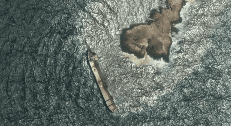 Satellite images reveal sinking tanker near Amman