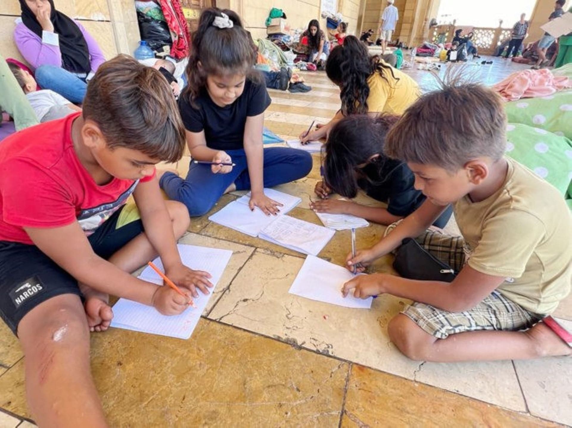 اليونيسف تحذر من وضع أطفال لبنان