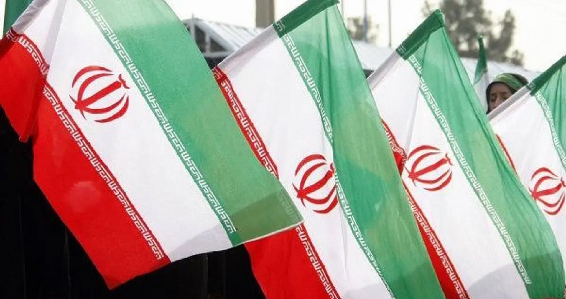 طهران تهدد بتوسيع ردها باستهداف مواقع أميركية في أوروبا