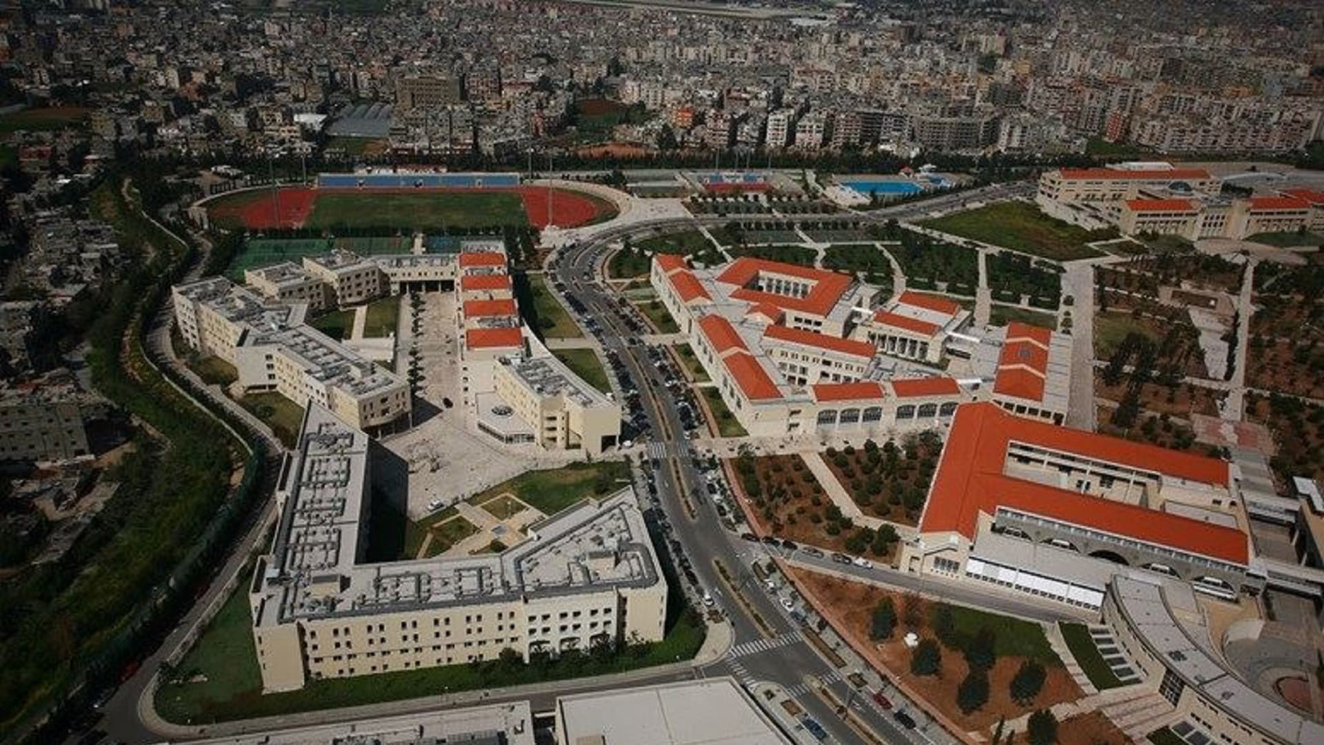 Lebanese Contracted Employees to Continue Strike Until Approval