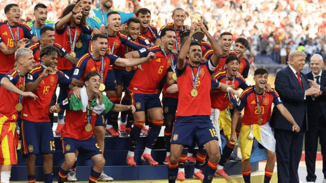 Spain's 2026 World Cup plane arrives in Madrid