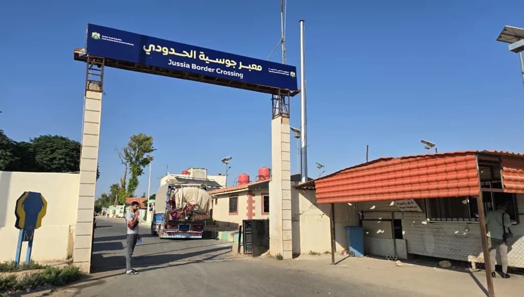 Lebanon Leads Syria Border Crossings