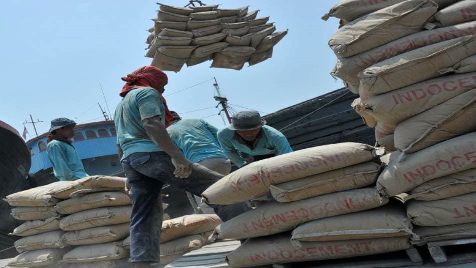 Shura decision halts quarry in Al-Koura