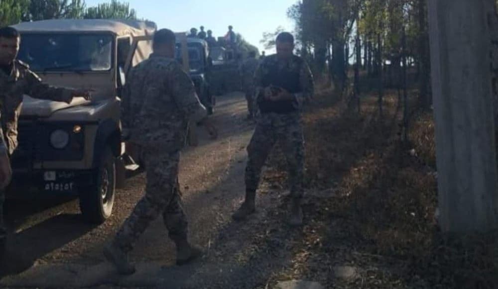 Army advances south, urges caution at Zuwara