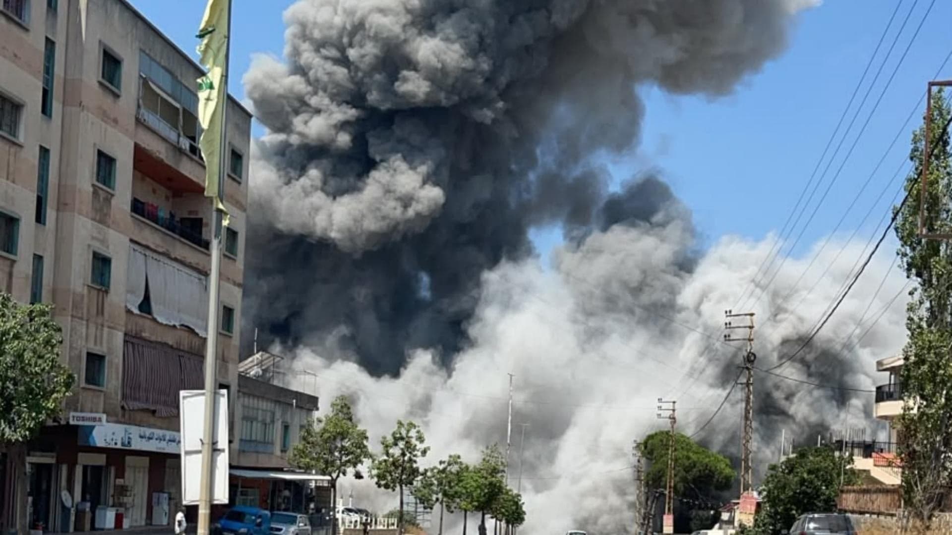 Fierce attack near Deir al-Zahrani causes displacement
