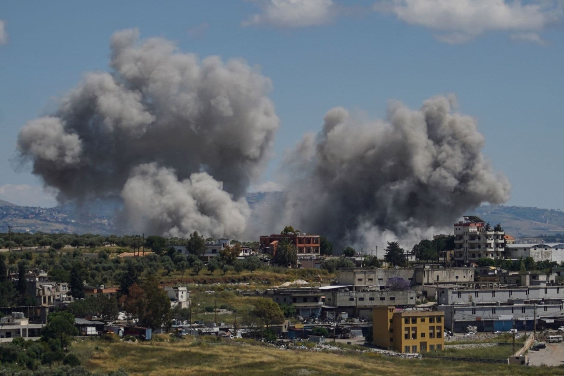 Israel urges Lebanon escalation risks remain