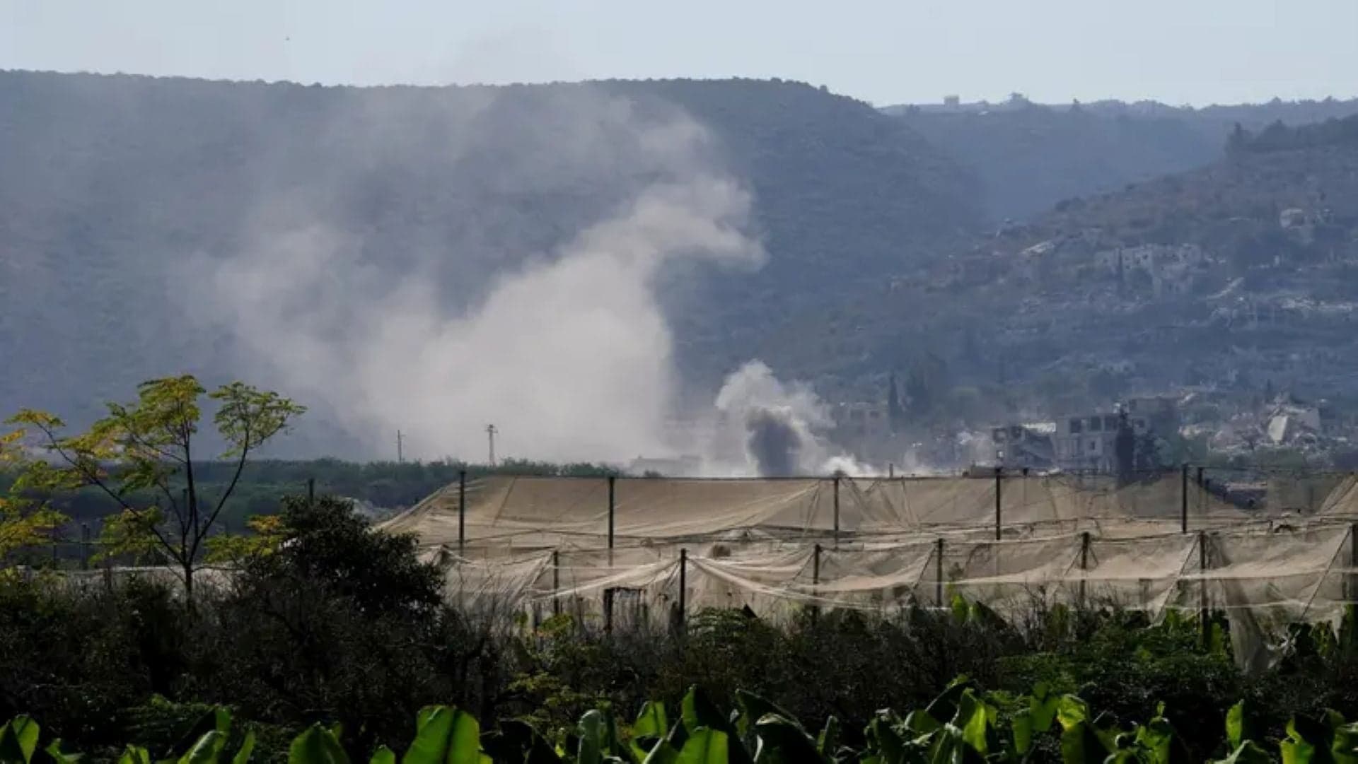 Israeli night blasts hit Al-Mansouri