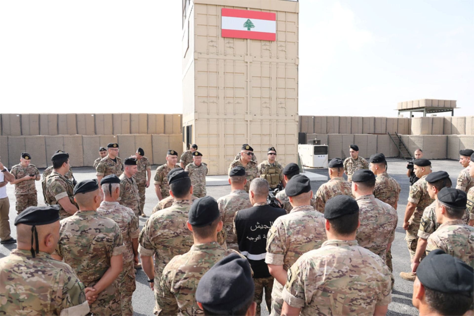Acting army chief reviews border checkpoints