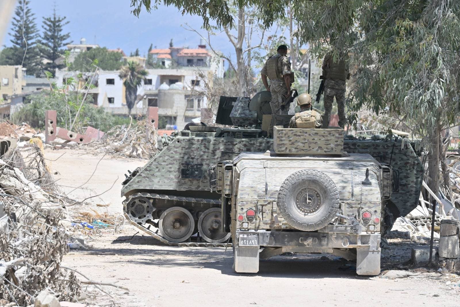 Lebanese Army Reopens Southern Zones