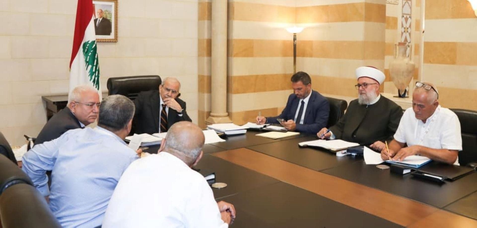 استقبال وفد من القرى الحدودية لمتابعة المطالب