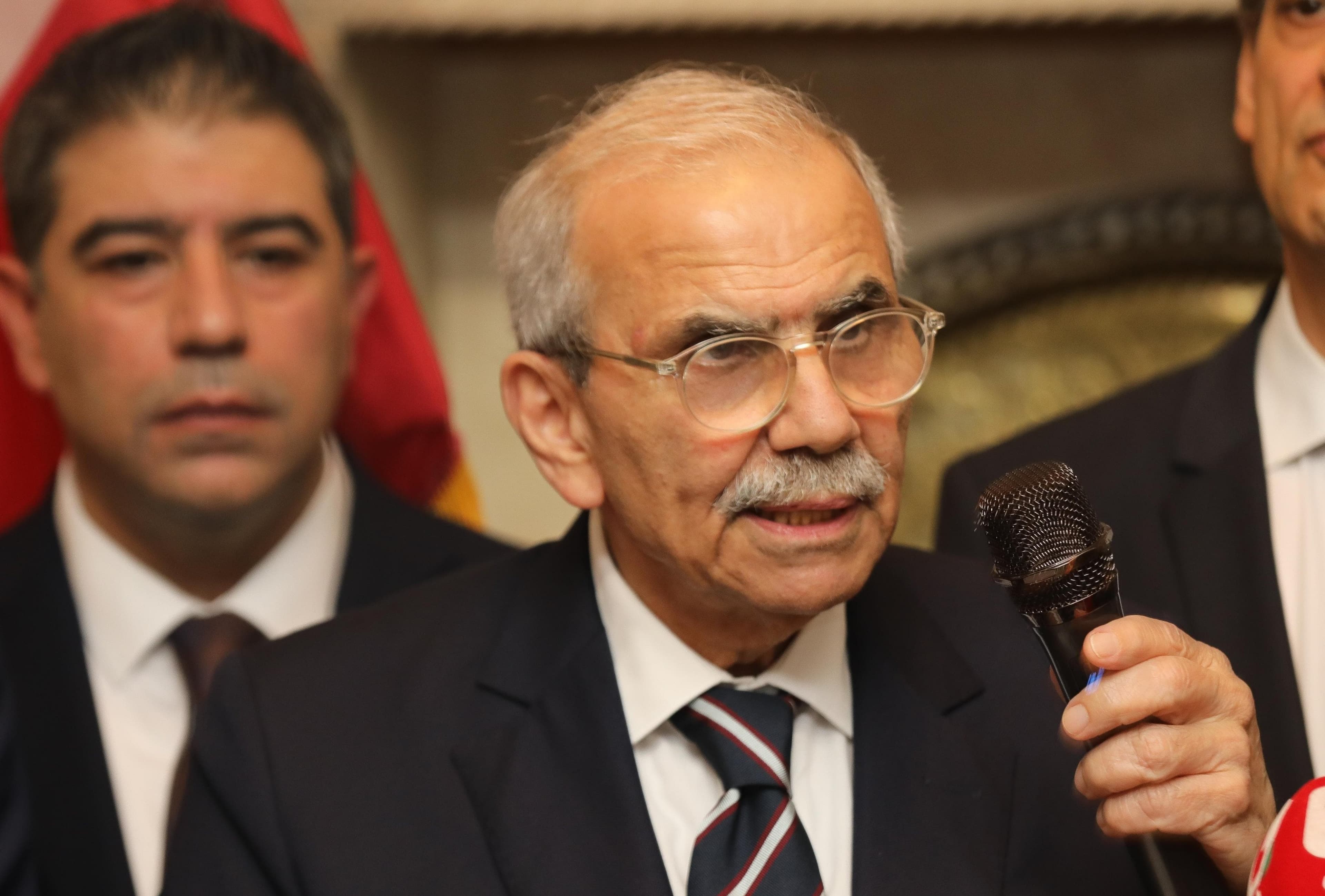 حزب الله مطالب بالتزام حصر السلاح