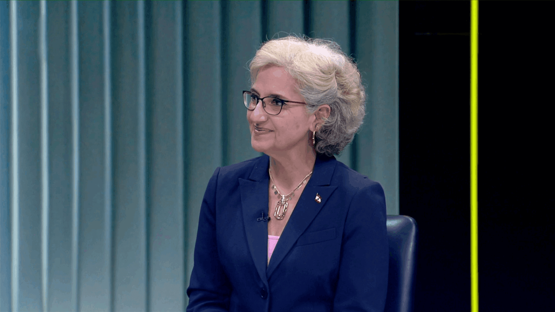 Education Minister Criticizes Law Change