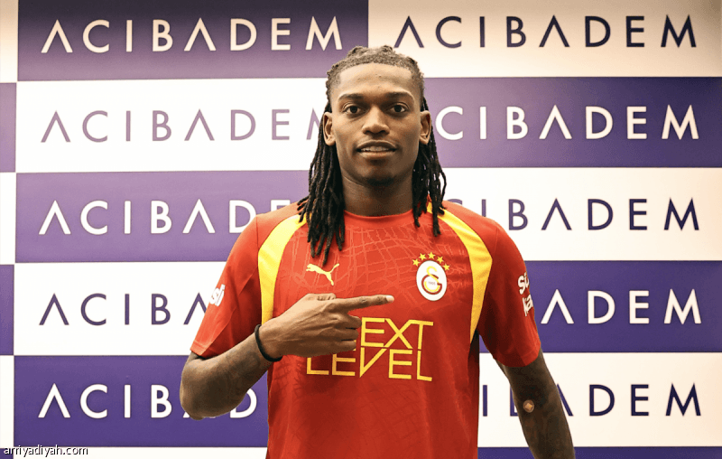 Galatasaray confirms Leao signing