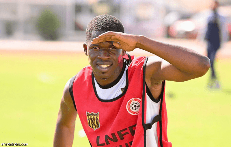 Al-Tawoun reviews Samp before signing