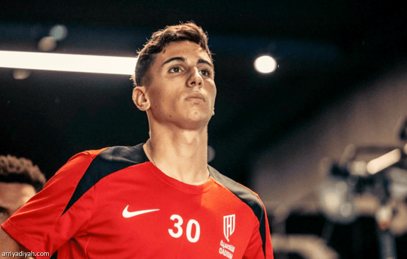 Rodgers leaves Almiina as Palermo nears