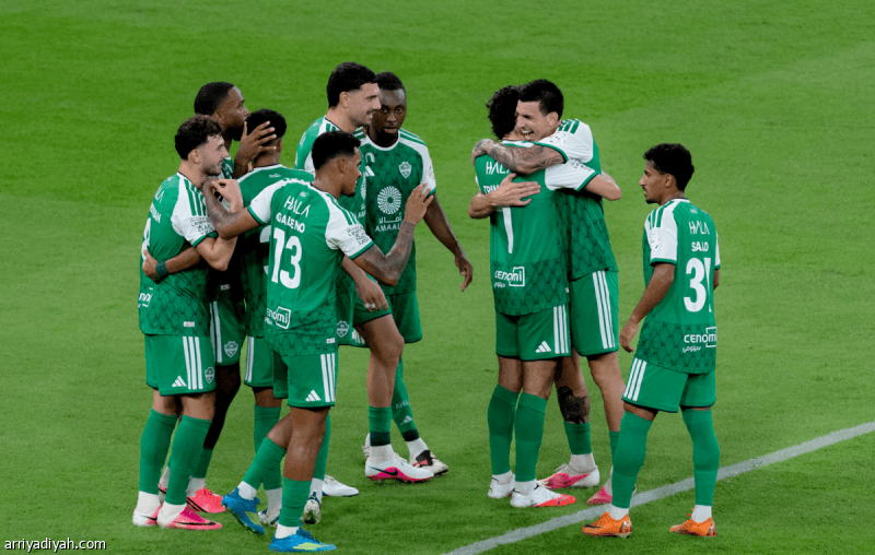 الأهلي يواجه أوكلاند في التاريخ