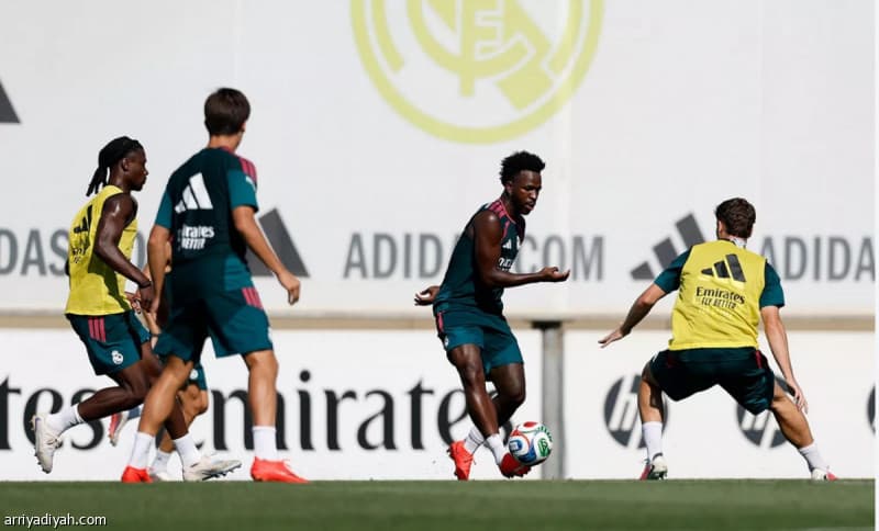 Al-Rayal extends Vinicius contract to 2032