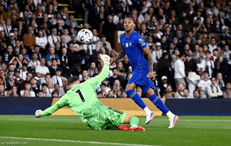Chelsea starts league with win