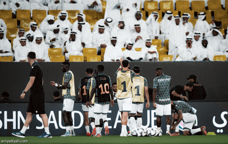 مزيج الشبان يبرز في ظهور الدرعية الأول