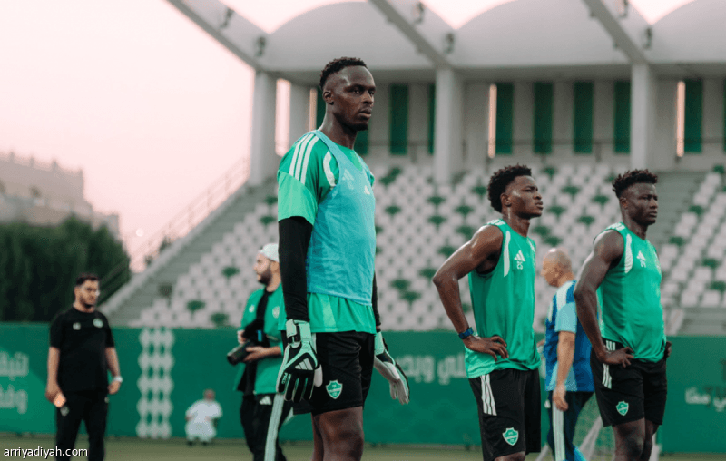 Housawe approaches; Al-Ahli cares for Abu Al-Shamat