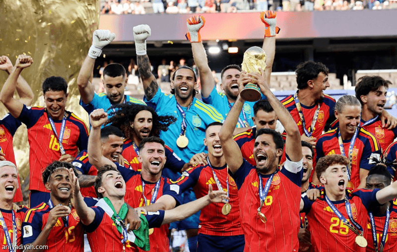 Spain marks victory with fans on Tuesday