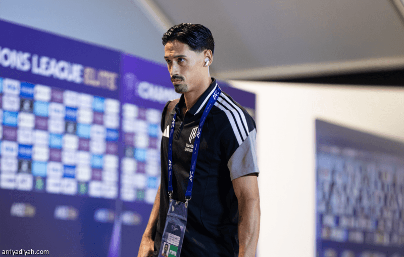 Al-Qadsia reinstates international trio