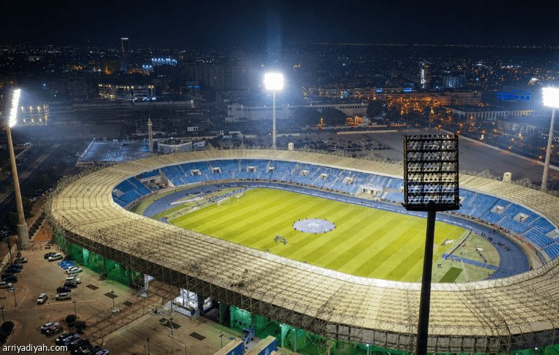 الدمام تستضيف هجر والقادسية