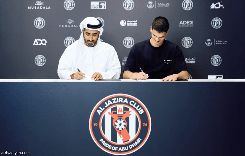 الجزيرة يوقع 4 صفقات ويغير المدرب قبل الاتحاد