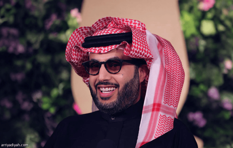 آل الشيخ يتصدر تأثير الملاكمة للمرة الثالثة