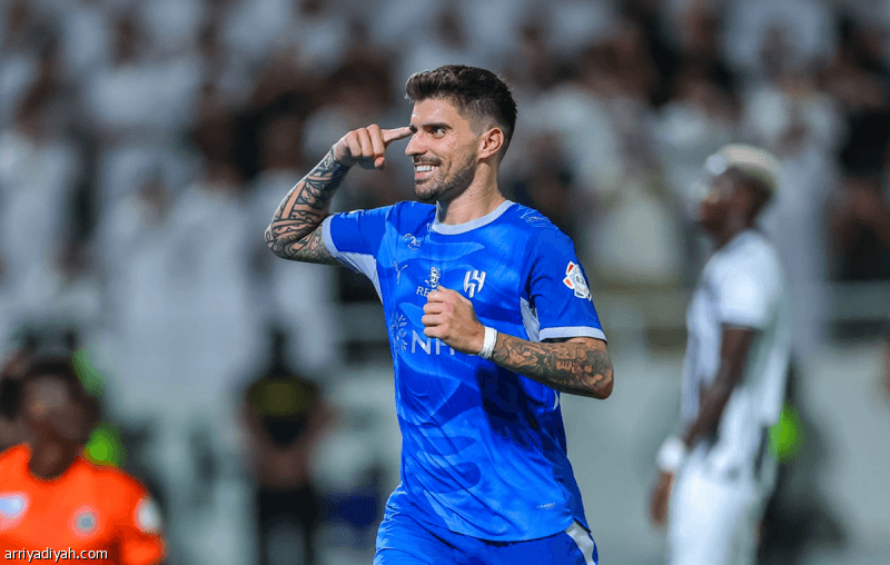 إصابة نيفيش بكدمة وهلال يعاين خيمينيز