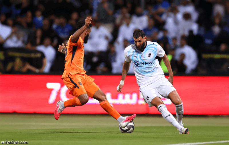 بنزيما يرحل بعد 7 أشهر و10 أهداف