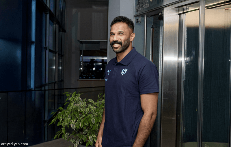 Al-Owais Signs with Al-Hilal