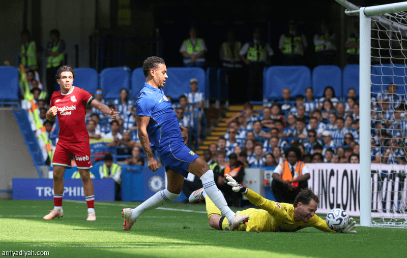 Chelsea wins over Sociedad and fans target Fernandes