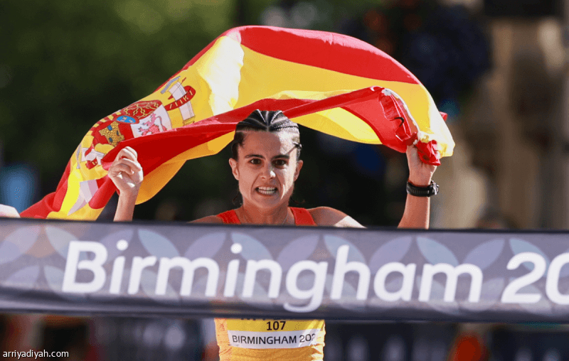 Maria establishes new women's marathon record