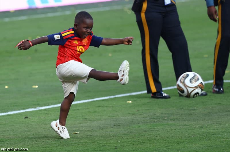 Batkin Lights Spain's Fortunes