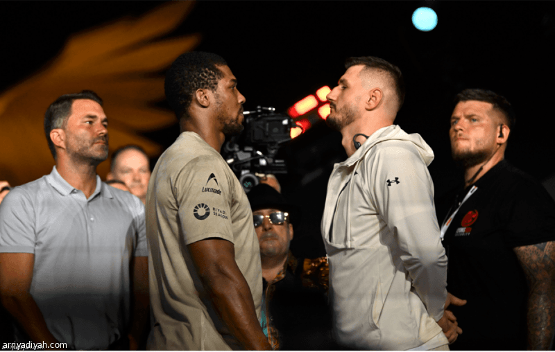 Joshua faces team as Shiraz retains title