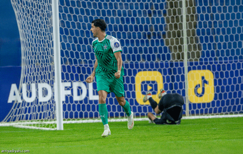 Nivish stands firm over mountain duel