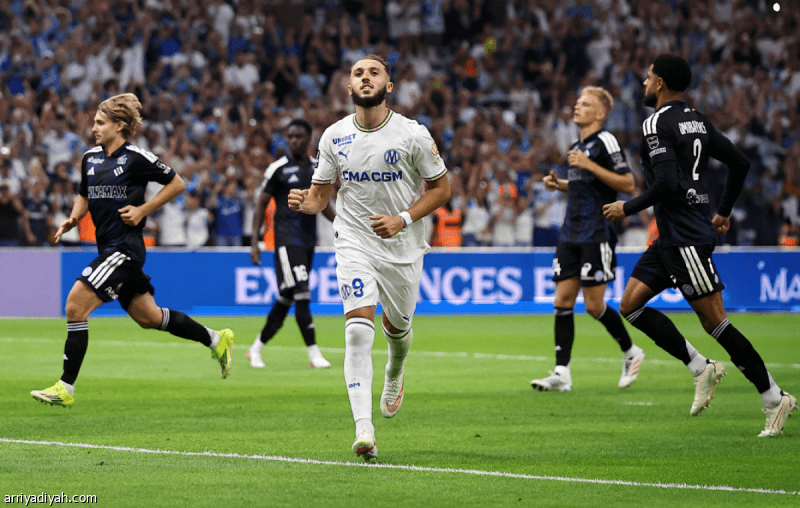 Marseille beats Strasbourg 4-0