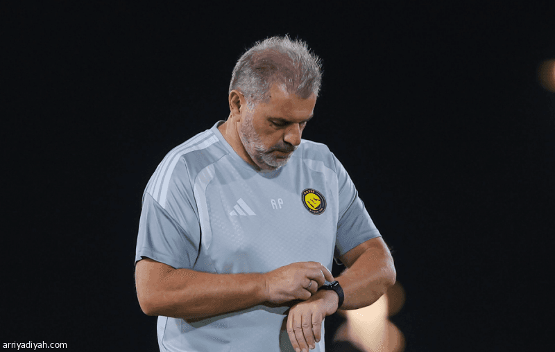 Koeman and Martinez report on Ang progress