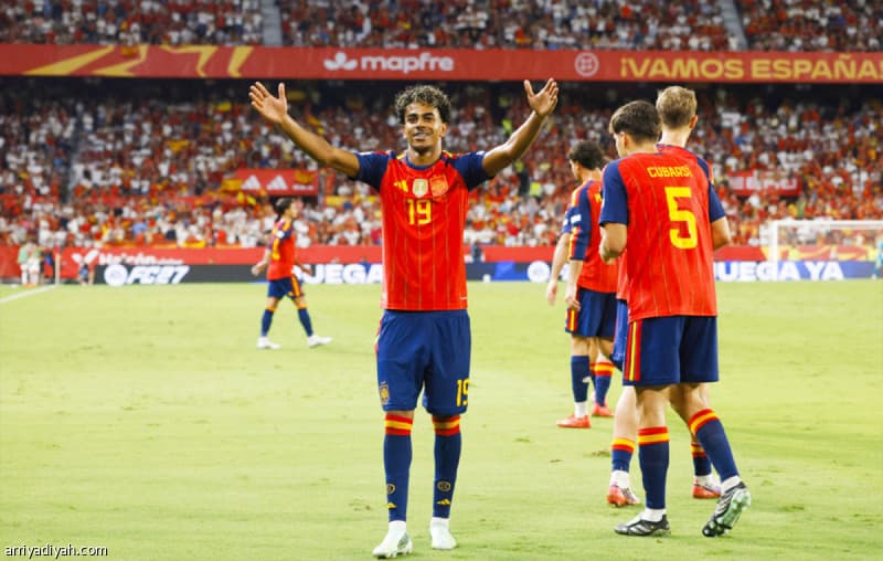 Spain wins 40th match to top Croatia