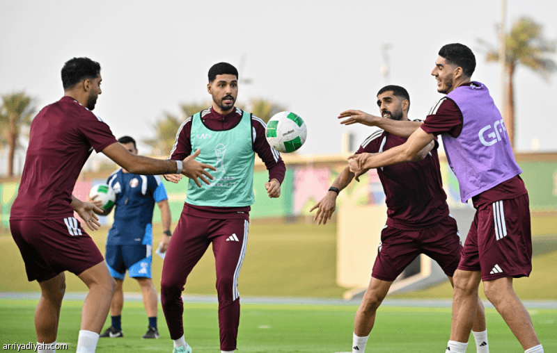 Lopetegui Focuses on Quick Passing and Shooting in Qatar