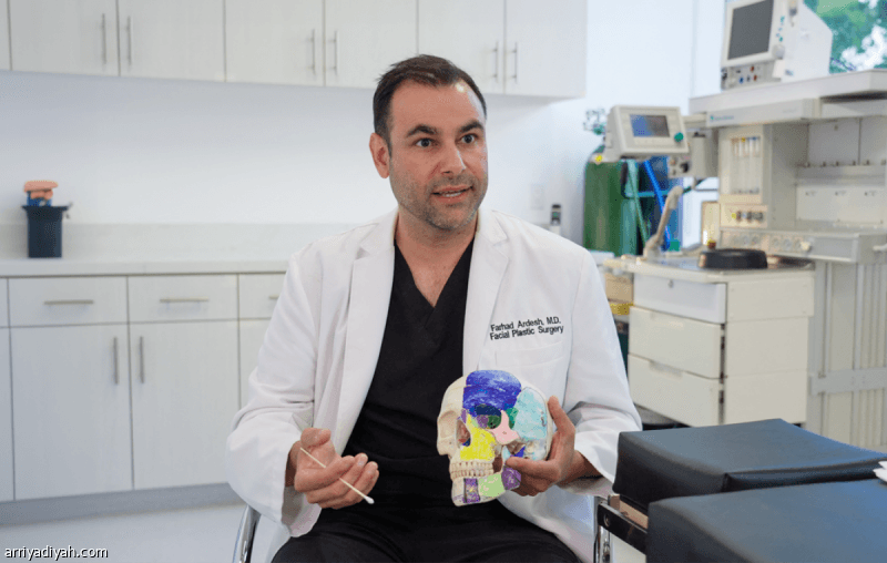 طبيب التجميل يحذر اللاعبين من مخاطر إصابات الوجه