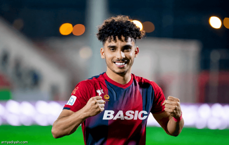 Al-Shabab signs Dhari for 7M